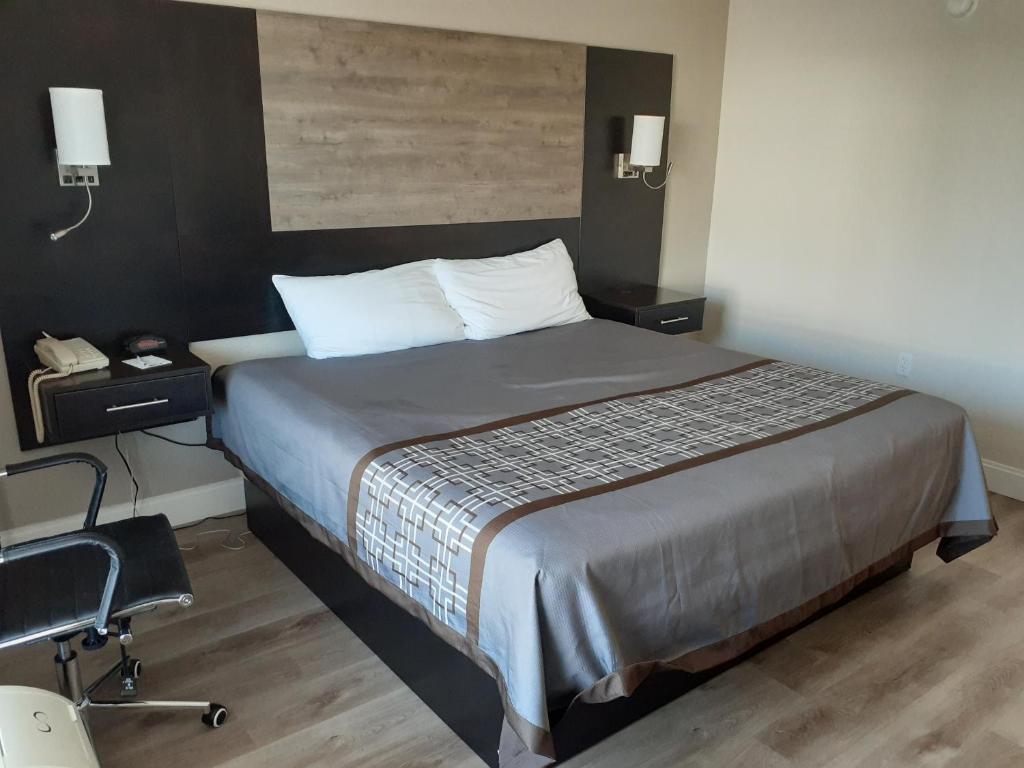 Travelodge by Wyndham Virginia Beach Bay Beach image 13